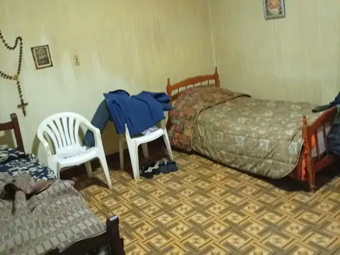 Casa al Frente con Amplio patio