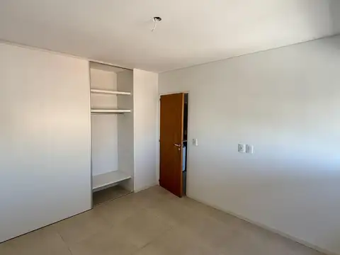 Departamento en Venta en Luis Agote, USD 80.000