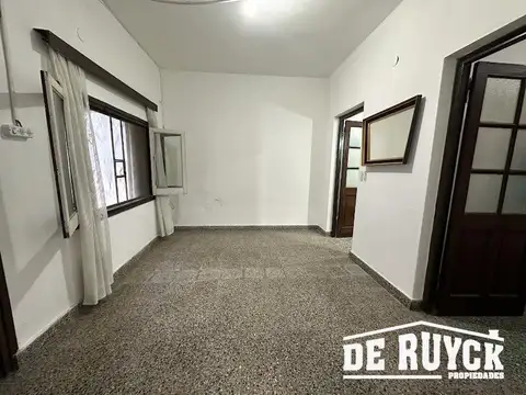 Depto Tipo Casa 2 ambientes con 1 baño