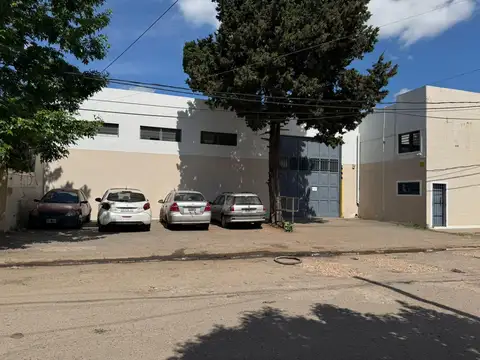 Edificio Comercial en venta - Oficinas - Baños - Cochera - 1.000Mts2 - Ituzaingó