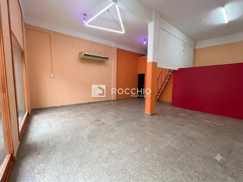 Local en Alquiler en Jose Leon Suarez, $ 750.000