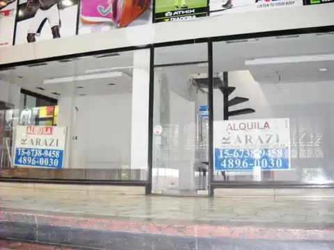 ESPLENDIDO LOCAL  UNICO POR SU FRENTE  10MTS  PB Y EP