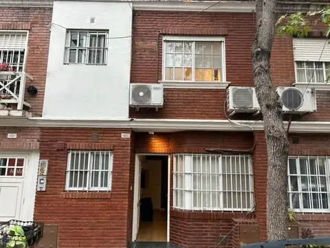 Depto Tipo Casa 2 ambientes con 1 baño