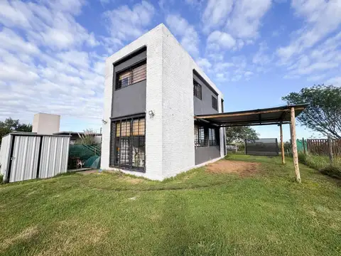 Casa en Venta en Roldan, USD 82.000
