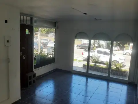 Local en Alquiler 40 años