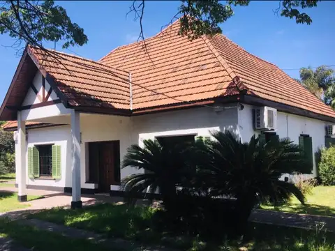 VENTA CASA QUINTA!! IDEAL PARA SALON DE EVENTOS - RESTAURANT !!