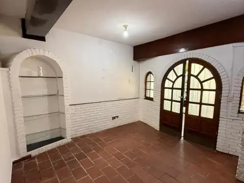Depto Tipo Casa en Alquiler de 2 dormitorios