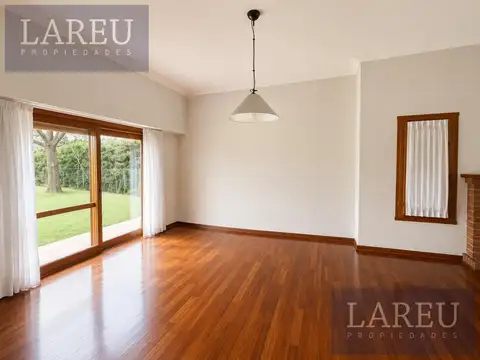 Casa en Venta con 4 cocheras