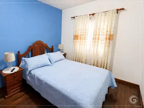 Casa 16 ambientes con 5 baños