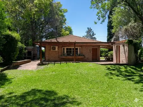 VENTA CASA EN COUNTRY EL POTRERO PERMUTA