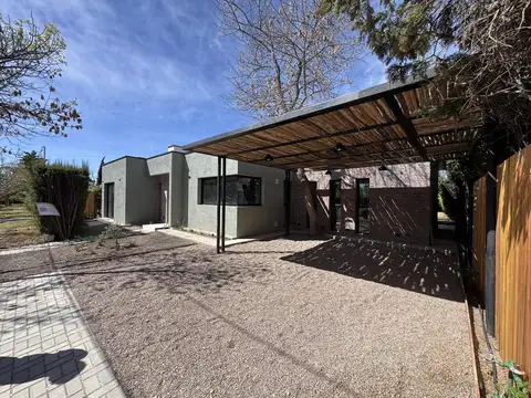 Casa en venta a estrenar 3 dormitorios -800m2- Pileta- Las Candelas Chacras de Coria Luján de Cuyo