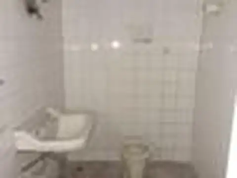 Casa 8 ambientes con 3 baños
