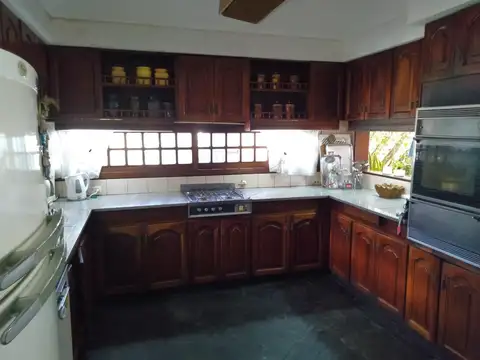 Quinta o terreno 1000m2 apto emprendimiento en venta en Lomas de Zamora oeste