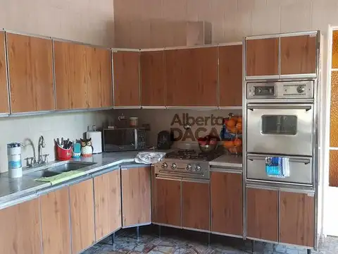 Depto Tipo Casa 4 ambientes con 2 baños