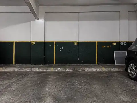 VENTA COCHERA FIJA CUBIERTA EN GARAGE | MONSERRAT