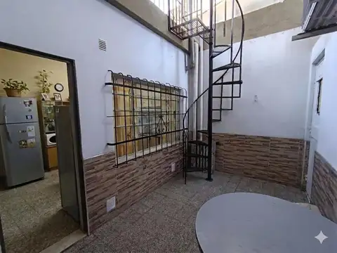 VENTA CASA DE PASILLO 2 DORM - OCAMPO AL 800 (NO PH)