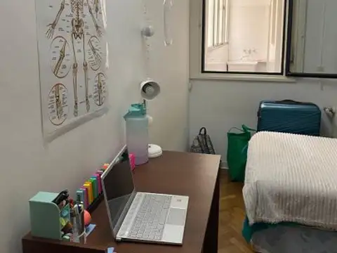 DEPTO 4 amb con dependencia 3 baños  SEMIPISO calefaccion central al Frente