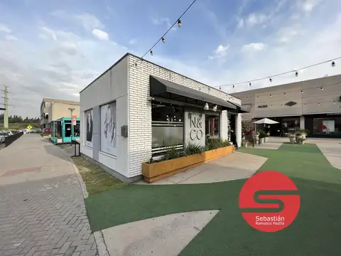 Fisherton Plaza Chic Mall - Local A01