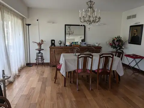 Departamento en Venta de 5 ambientes