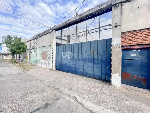 Galpon en Alquiler 19  mts Fondo