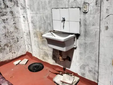 Colón 2123 , Piso 1