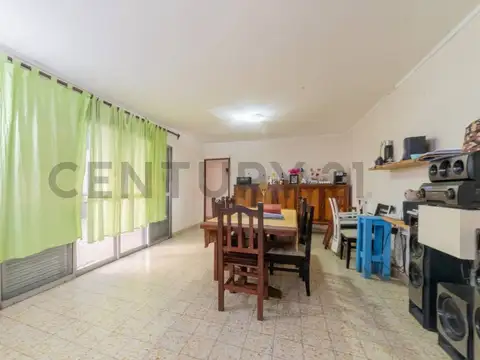 Av 7 de marzo 1438 , Piso 0