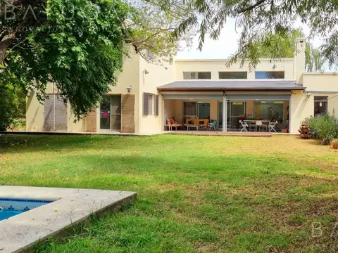 Casa en Alquiler de 3 dormitorios
