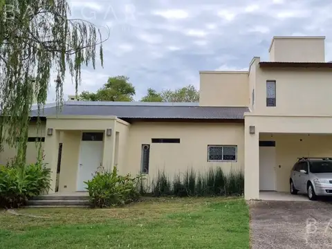 Alquiler - Casa en Barrio Lago de Manzanares - Pilar-Con muebles