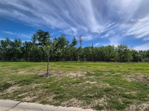 VENTA LOTE CON PROYECTO APROBADO PUERTOS DEL LAGO NATIVAS ORIENTACION NORESTE