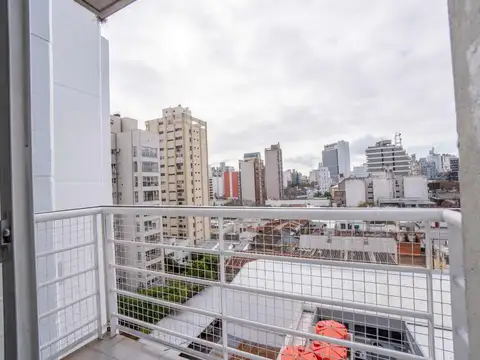 12 e/ 46 y 47 N° 700
