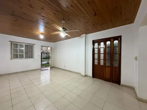 VENTA CASA 3 AMBIENTES EL PATO - BERAZATEGUI