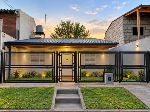 VENTA CASA 3 AMBIENTES EL PATO - BERAZATEGUI