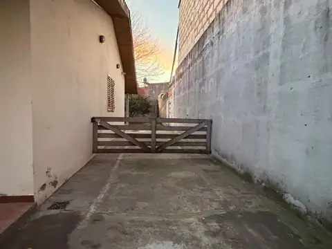 VENTA CASA 3 AMBIENTES EL PATO - BERAZATEGUI