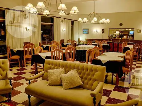 Hotel 46 hab. 3* Restaurante