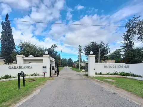 RBS. HERMOSO LOTE INTENRO EN BARRIO CERRADO CASABLANCA, PILA