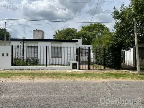 VENTA CASA 3 AMB  EN PILAR CENTRO 