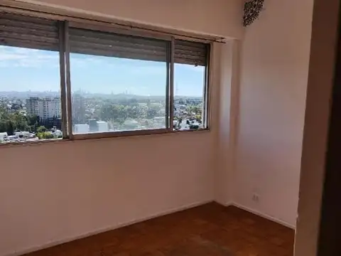 Ramon Franco 6200, Piso 8