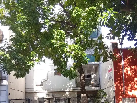 Santiago del Estero 2000, Piso 9