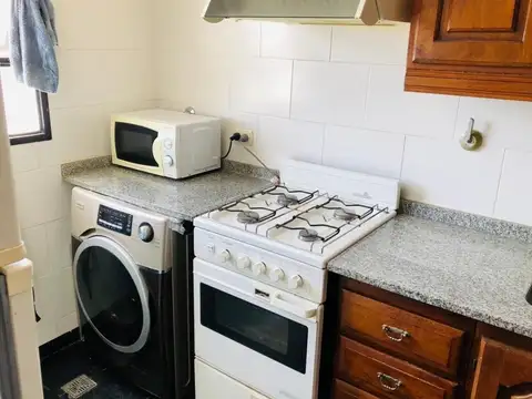 Paunero 100, Piso 11