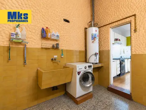 Depto Tipo Casa en Venta con 1 cocheras