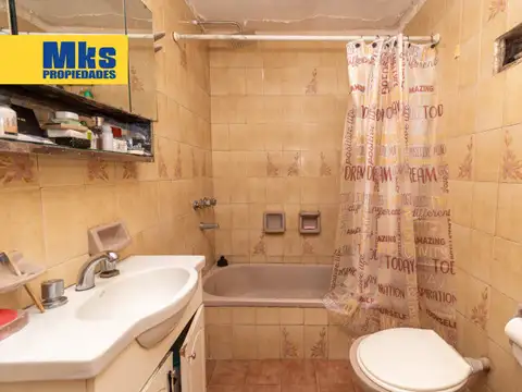 Depto Tipo Casa en Venta 81 años