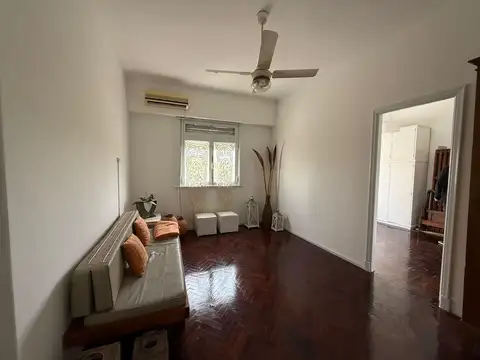 En Venta Departamento de 2 ambientes amplios muy  luminoo Villa Crespo