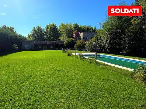 Casa venta 4 ambientes en Pilar Barrio Sausalito, Lote central de 1200 m2