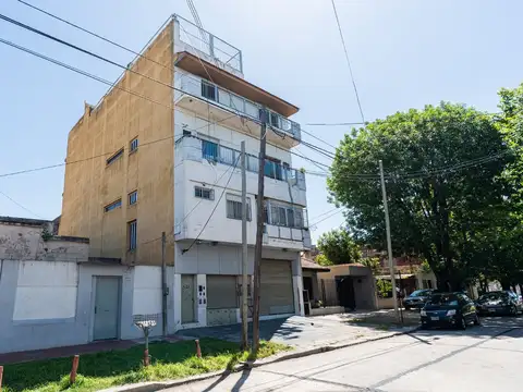 Galpon en Venta en Sarandi, USD 600.000