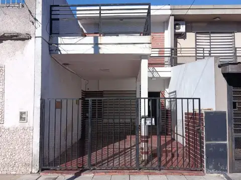 Dúplex 4amb c/ piscina (Martin Rodriguez 700 - Ramos Mejía)