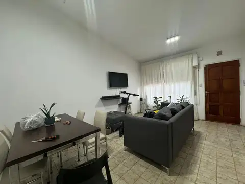 Doctor José M. Pizarro 900