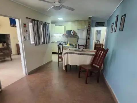 Casa en Venta con 4 cocheras
