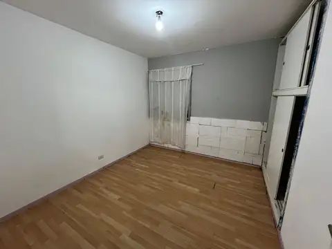 Depto Tipo Casa 4 ambientes con 1 baño