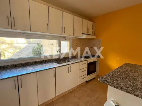 Depto Tipo Casa 4 ambientes con 1 baño