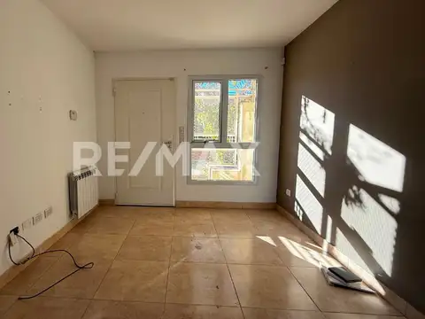 Depto Tipo Casa en Alquiler de 3 dormitorios